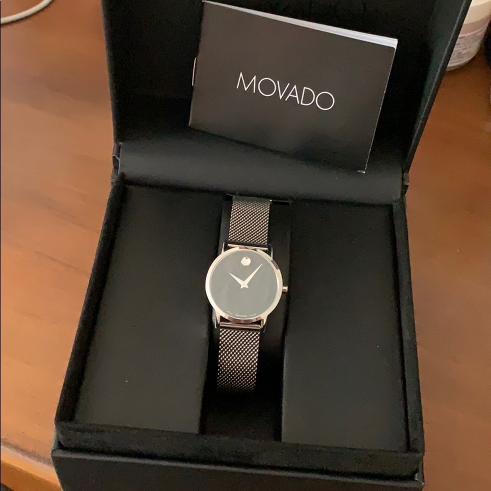 Movado woman museum classic watch